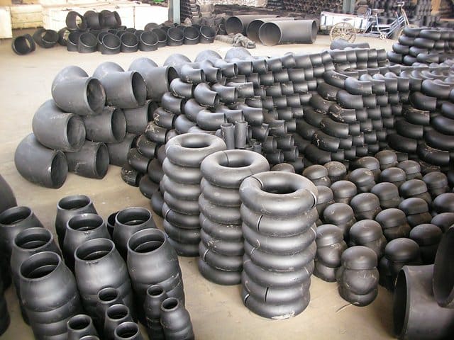 Импортные поставки стальных элементов трубопровода из Китая
